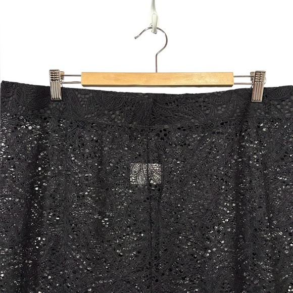 Penningtons, Black Lace Overlay Leggings, Size 2X (plus size) - Picture 5 of 8